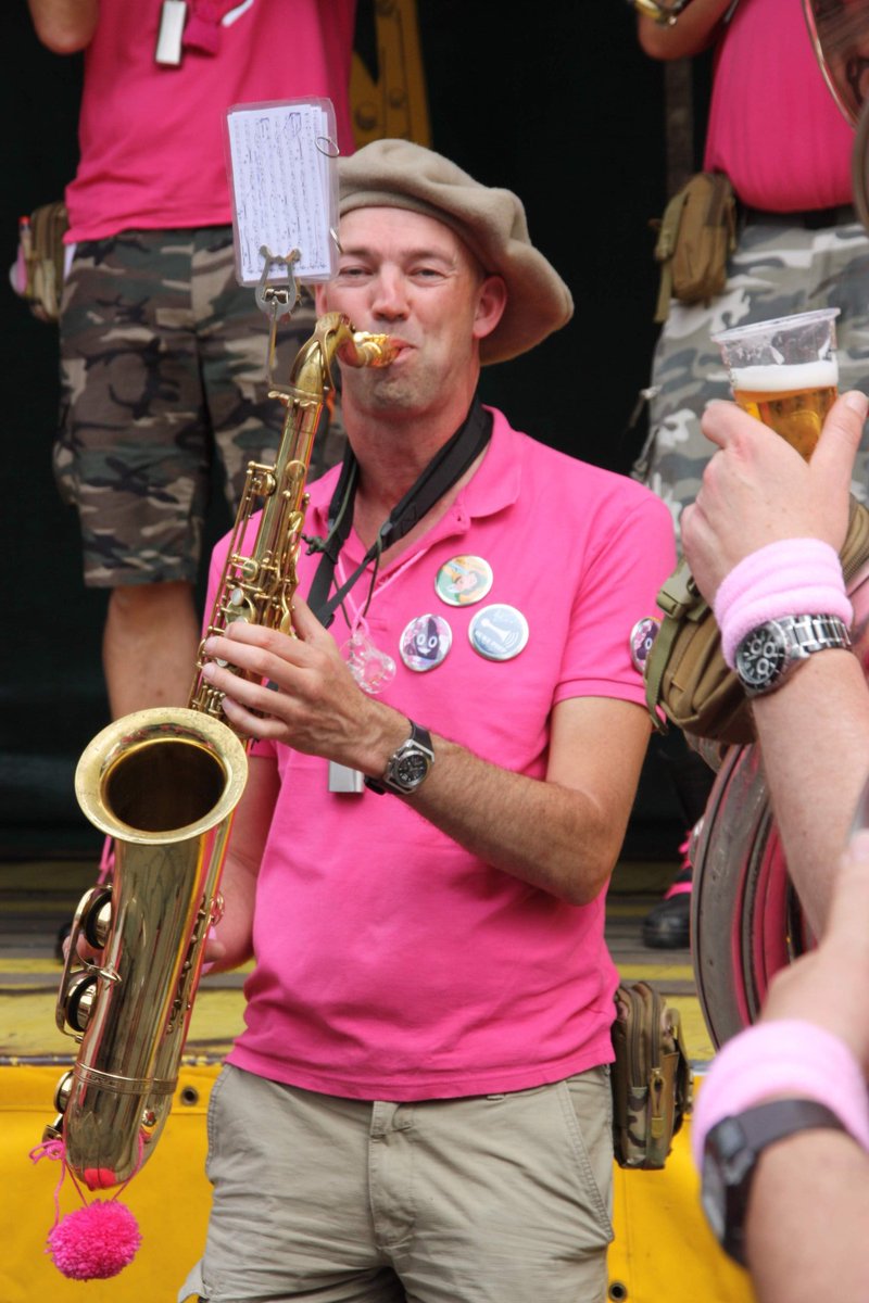 Nog 6 dagen tot de 34e Bemmelse Dweildag! 

#bemmel #lingewaard #dweildag #dweilorkest #festival #muziek #feest #foodtrucks #nederlandskampioenschap #bdd22