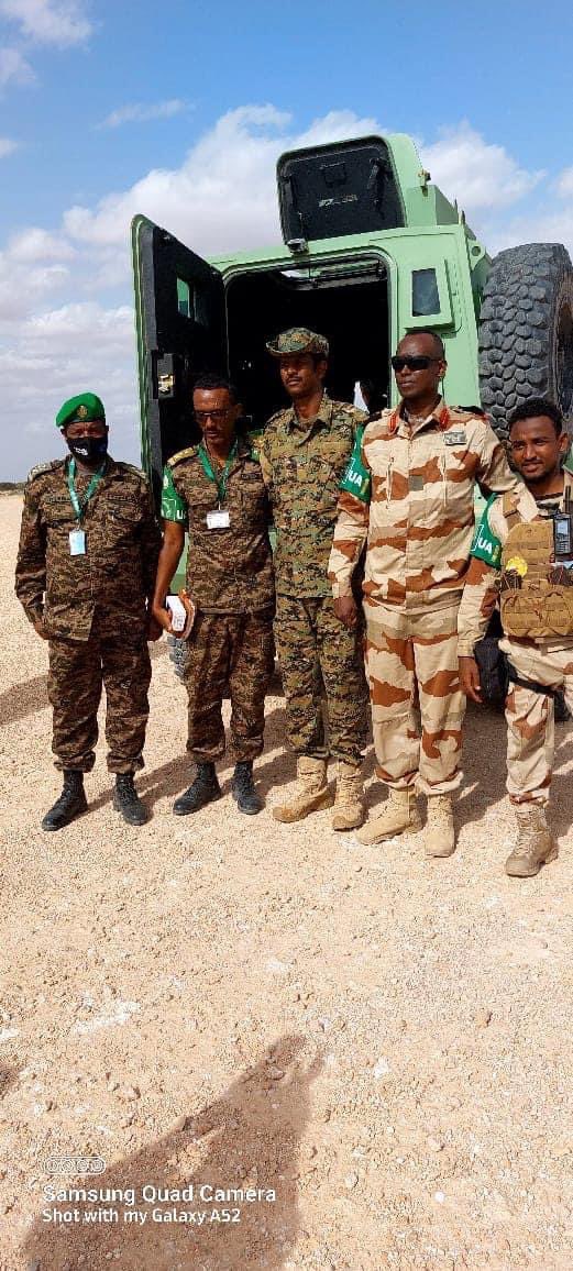 Abdiqanishi's tweet photo. Maxaad ku tilmaami lahayd Ciidanka Hiilwalaal ee dawlada #Jabouti ka jooga #Somalia 
Aniga waxaan u aqaan Garab iyo gashaan walaaleed.❤️🇩🇯🇸🇴 https://t.co/MsgL0vFM3V