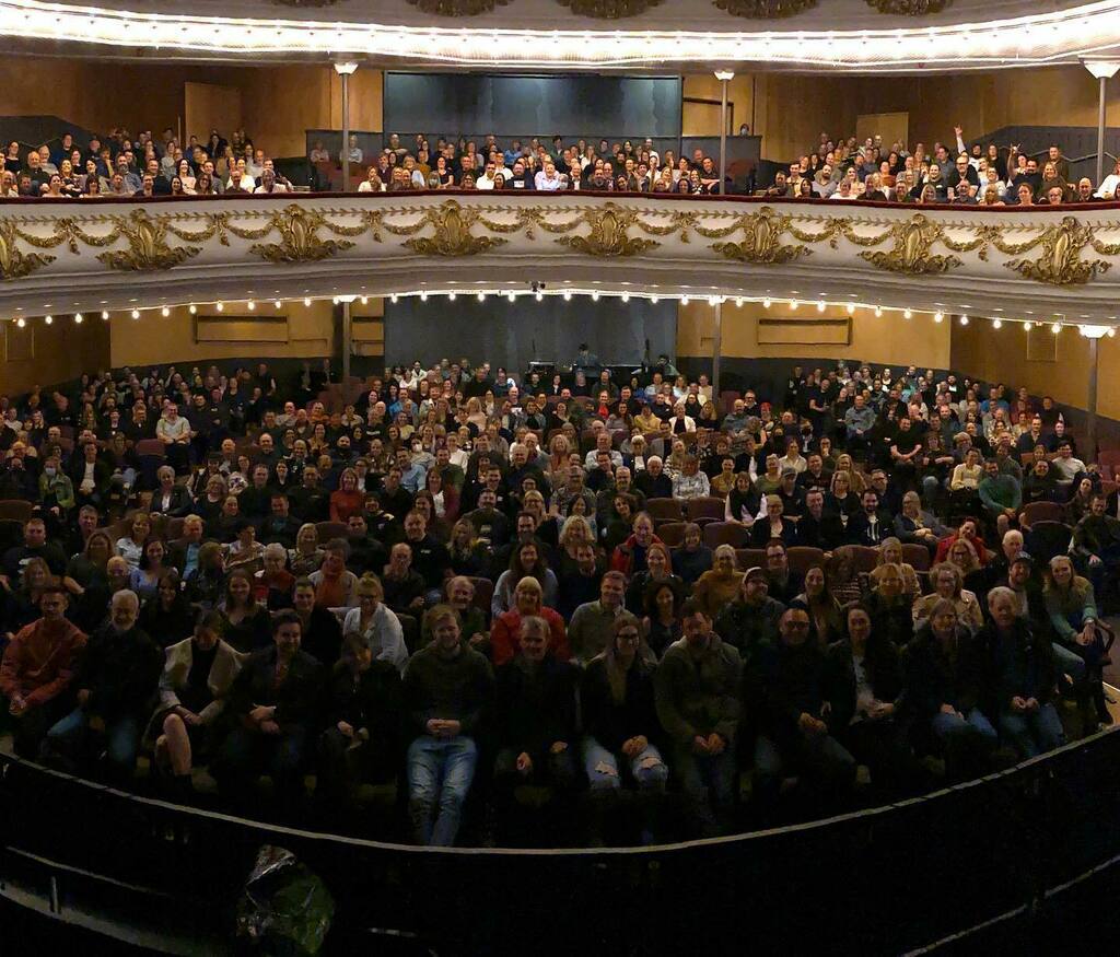 The cast and crew of #7dayslive Thank you #newplymouth  Palmy tonight and see you on Friday #invercargill