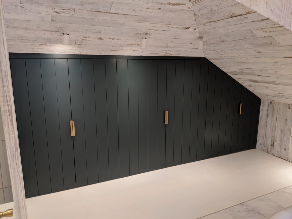 kingseykitchens's tweet photo. More than just a wardrobe…⁠
Not Just Any Wardrobe…A Kingsey Furniture Wardrobe…⁠
⁠
Kingsey Furniture &amp; Interiors⁠
T: 01844 299820 / 01844 290899 
E: sues@kingseyfurniture.co.uk⁠ https://t.co/zEd5i6pbKS
