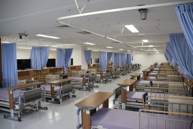 横浜実践看護専門学校 学校法人 岩崎学園
