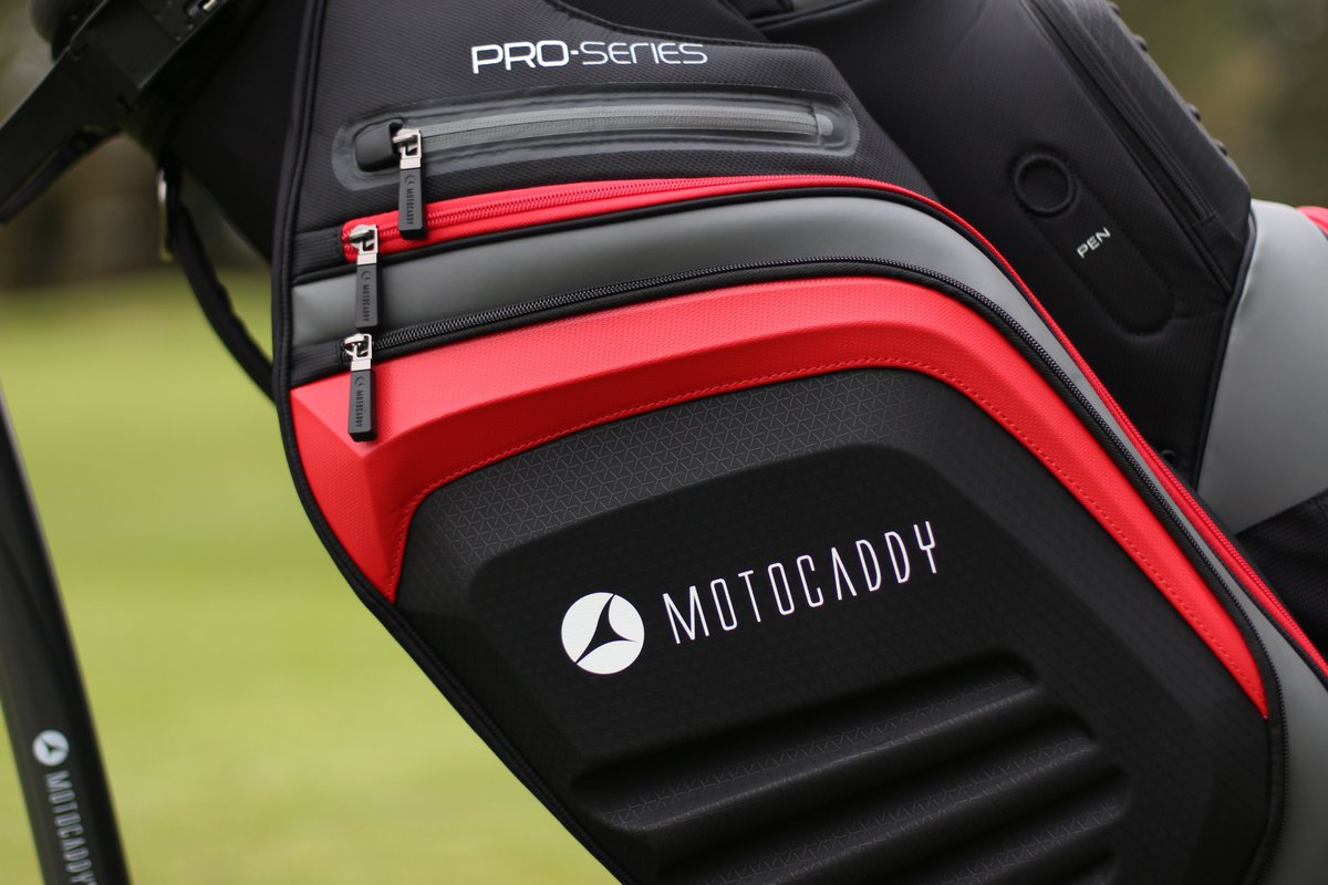 SnaintonGolf's tweet image. 🚨 𝗪𝗜𝗡! Bag yourself a Motocaddy M7 Remote Trolley and Pro Series Cart Bag.

To enter all you have to do is 👇

1. Follow our page
2. Like/RT this post
3. Tag a friend (2 tags = 2 entries)

❗️Enter on Instagram for 10 BONUS entries (bit.ly/3Miyn0d) ❗️