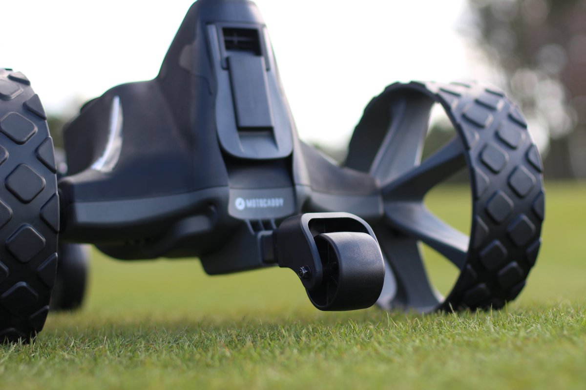 SnaintonGolf's tweet image. 🚨 𝗪𝗜𝗡! Bag yourself a Motocaddy M7 Remote Trolley and Pro Series Cart Bag.

To enter all you have to do is 👇

1. Follow our page
2. Like/RT this post
3. Tag a friend (2 tags = 2 entries)

❗️Enter on Instagram for 10 BONUS entries (bit.ly/3Miyn0d) ❗️