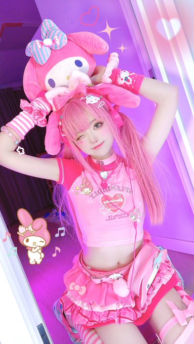 Twitterのコスプレ画像15