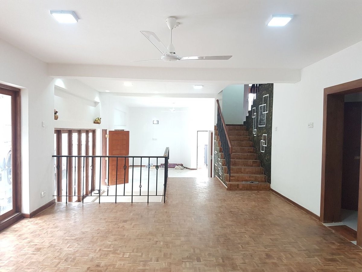 Cornerstone_lk's tweet photo. This newly refurbished commercial space in Colombo 6.
- Charlemont Road (Near @Savoy)
- 3,000 Sq Ft
- 6 rooms & 5 washrooms
- 05+ parking
Suitable for any kind of commercial activities.
#Colombo06 #Srilanka #lka #Commercial #Cornerstone #Rentalproperties https://t.co/mZGYKrAGAN