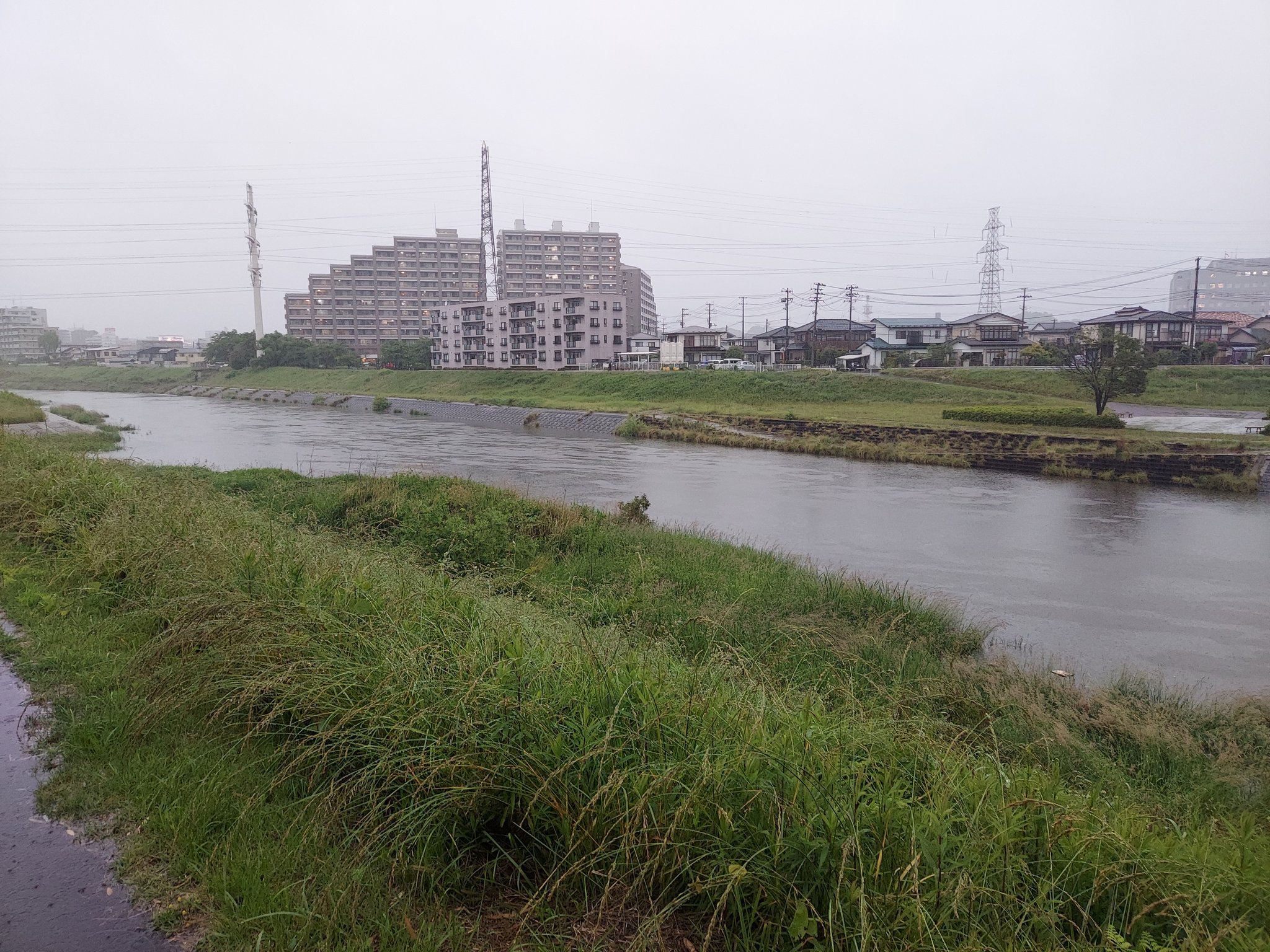 佐藤 ゆきお 仙台市議会議員 七北田川の水位 八乙女付近 が上がって来ました 今後の雨量で警戒が必要です T Co Nlt3qhhj9c Twitter