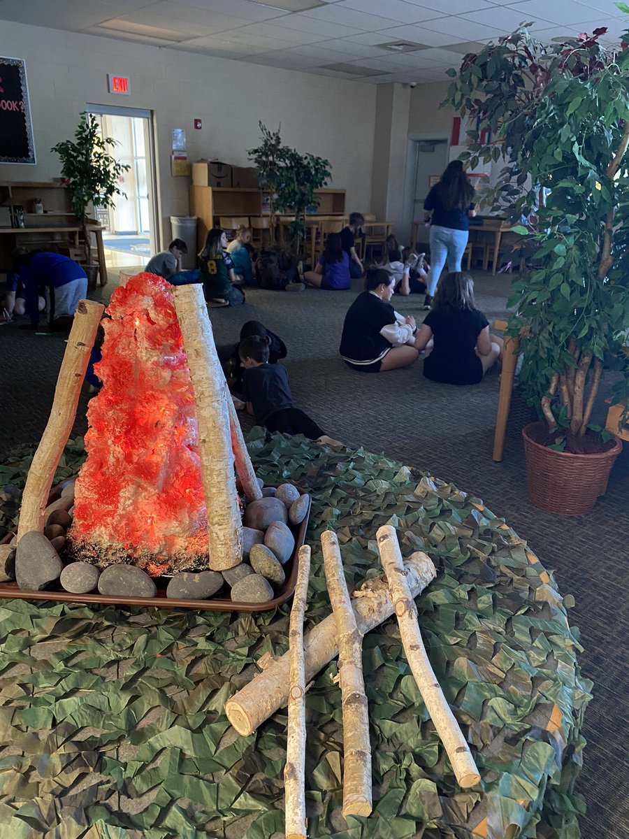 SharonD_Lilly's tweet photo. Marvelous @MtAiryMiddle media specialist Mrs. McGurk took Ms. Dileone’s social studies class on a mythical adventure in the media center! @CCPSk12 @CCPS_SocStudies @ChrisHynes18 https://t.co/13GZLZcpgD