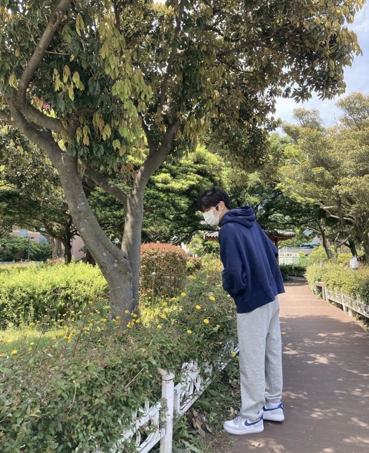 pkminimo's tweet photo. 🏷𝑰 𝒅𝒐 𝒏𝒐𝒕 𝒘𝒂𝒏𝒕 𝒕𝒉𝒆𝒔𝒆 𝒕𝒆𝒂𝒓𝒔 𝒕𝒐 𝒘𝒊𝒏 𝒘𝒉𝒆𝒏 𝒚𝒐𝒖 𝒂𝒓𝒆 𝒉𝒆𝒓𝒆
𝑰 𝒄𝒂𝒏𝒏𝒐𝒕 𝒈𝒆𝒕 𝒕𝒐 𝒔𝒍𝒆𝒆𝒑 𝒂𝒕 𝒏𝒊𝒈𝒉𝒕 𝒘𝒊𝒕𝒉𝒐𝒖𝒕 𝒚𝒐𝒖 𝒉𝒆𝒓𝒆
𝑩𝒖𝒕 𝑰 𝒔𝒂𝒊𝒅

—𝑾𝒉𝒐 𝒅𝒐 𝒚𝒐𝒖 𝒌𝒏𝒐𝒘?
-𝑾𝒉𝒐 𝒅𝒐 𝒚𝒐𝒖 𝒍𝒐𝒗𝒆? https://t.co/aKYNT1CH42