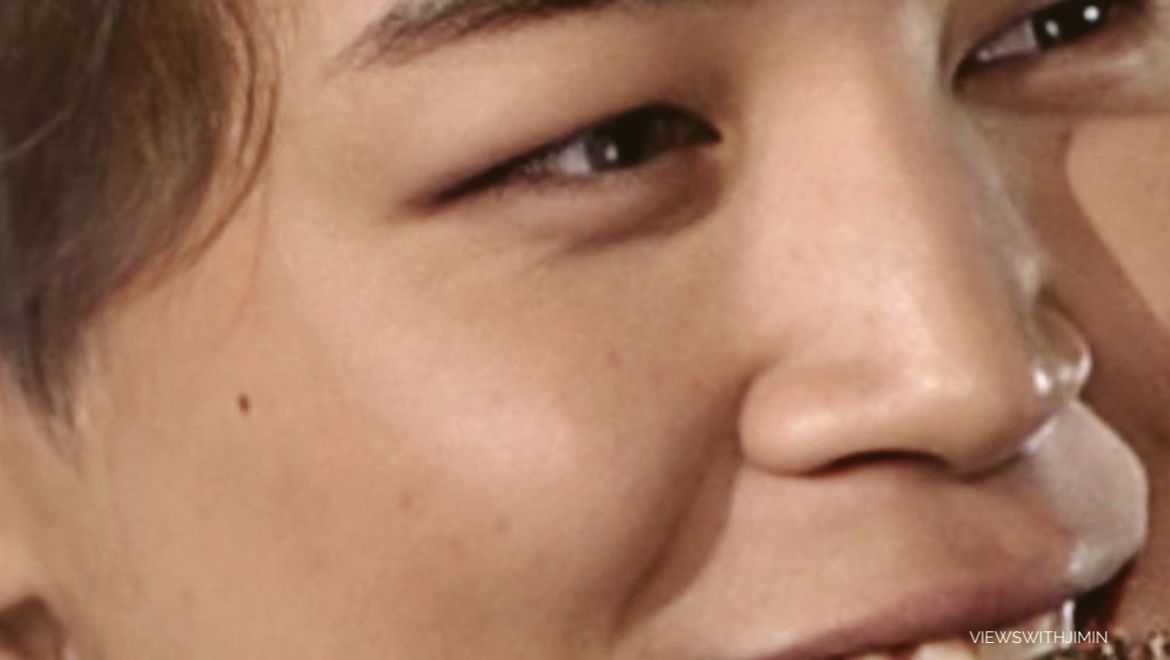 viewswithjimin's tweet photo. jimins freckles aka the cutest things ever 🫶 https://t.co/bgsoTaRQds
