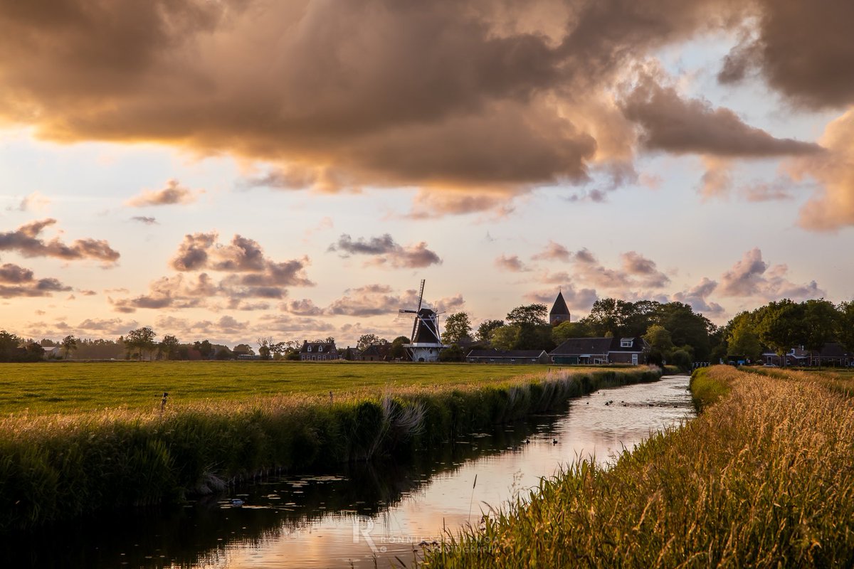 LAST LIGHT

Westerwijtwerd
1-6-2022 | 21.00 uur

instagram.com/p/CedpKIpNeSl/…