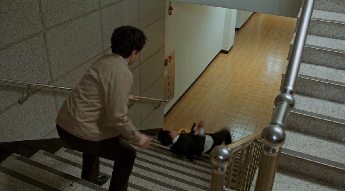 charmO313's tweet photo. 구르는 돌에는 이끼가 끼지 않는다 https://t.co/pPkvCWTQS3