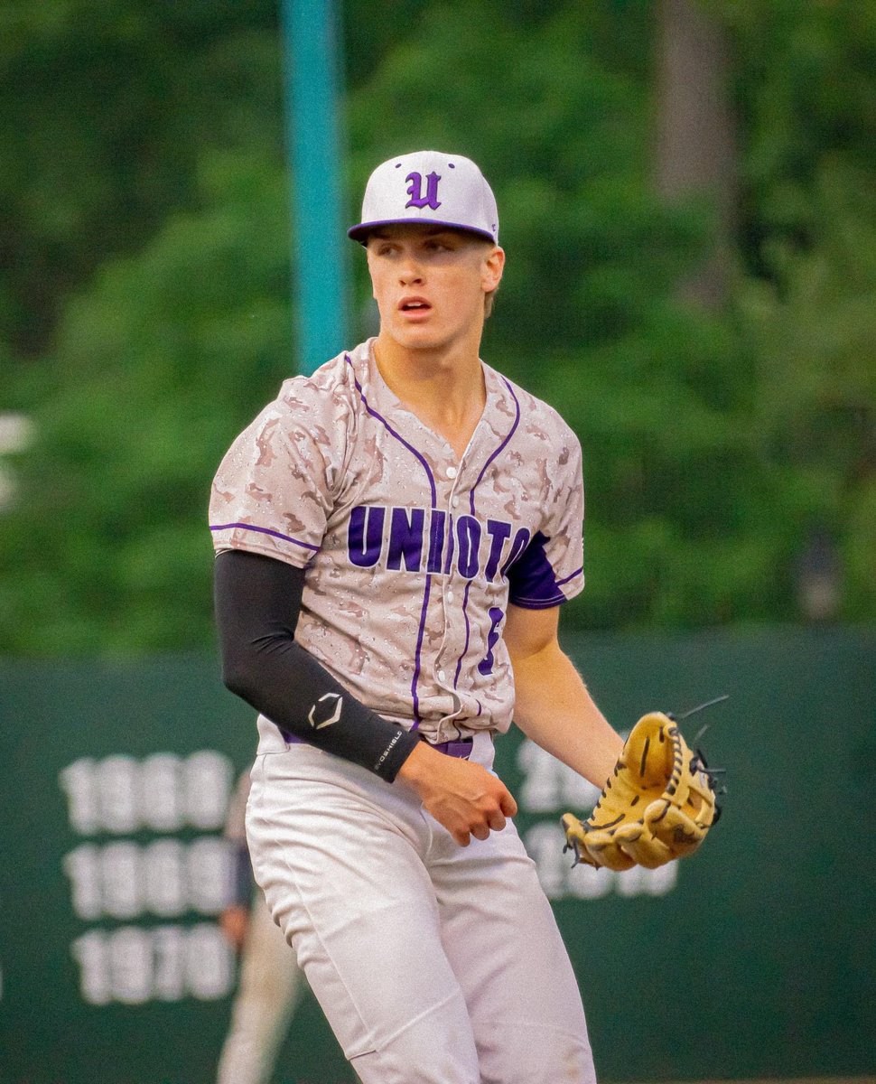 Congratulations to <a href="/Agriff_5/">Andrew Griffin</a> on being named Honorable Mention All-Ohio by the OHSBCA!

#RollTanks