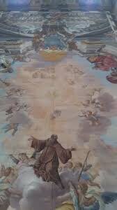 FranceauVatican's tweet photo. Peint selon la technique du trompe-l’œil, le plafond qui décore la bibliothèque de la Trinité-des-Monts, patrimoine des Pieux Établissements de la 🇫🇷 à #Rome et à Lorette , aurait été réalisé en 1695 par le #jesuite #AndreaPozzo, auteur des peintures de la voûte de ⛪️ de S.Ignace https://t.co/jqUm1pwnIV