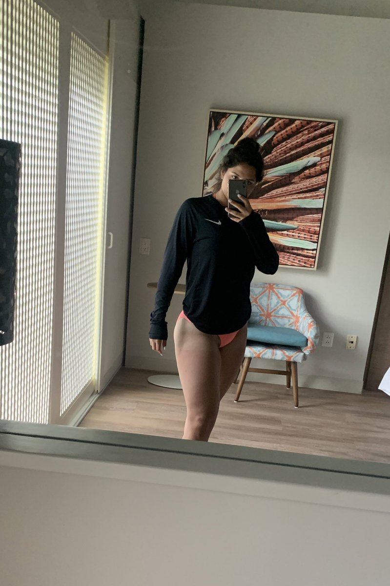 Reginamtz8a1's tweet photo. No, no te he pensado últimamente #2busy btw…. Can see but can’t touch pt.9 https://t.co/W7FdOBMto1