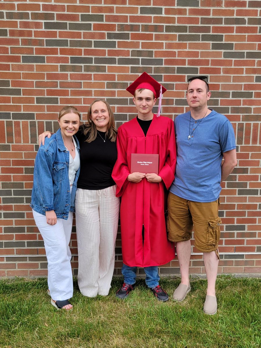 Proud of my 2022 graduates <a href="/samanthakh25/">samantha hartsough</a> from IU, and <a href="/DamonHartsough/">damon_hartsough✝️</a> from Goshen High School!
