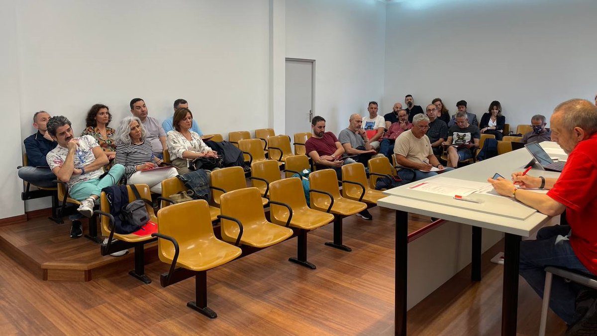 ‼️ Celebradas las Jornadas de Serveo Servicios en Tierra y Servicios a Bordo.

✅ Miguel Ángel Merino ha sustituido a Tomás Núñez, en situación de jubilación parcial, como secretario general de la sección sindical.

📰👉🏼 bit.ly/3NjUepo