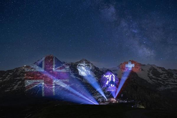 i3_Global's tweet photo. Nice client image - #Swiss #Jubilee tribute. 
Projection onto the Alps. https://t.co/oKCXxxMfC0