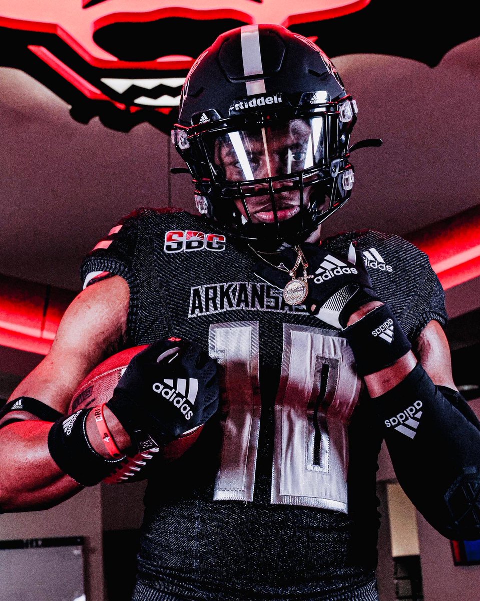 robertmcwilliy1's tweet photo. Exited to join the family ❗️🔴⚫️🐺
#Wolvesup #astate https://t.co/nbF6cFawLV