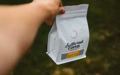 MachineSpack's tweet photo. Packaging is the most important factor in maintaining the safety and quality of food. 
This article will discuss different materials used in food packaging and the roles of food packaging in the industry.
#foodpackaging #packagingmachine #spackmachine
https://t.co/COSlK1Zug5 https://t.co/iYAV4KEJXo
