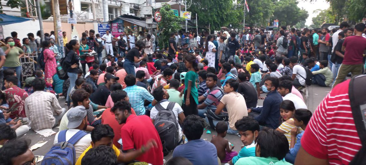 dishaa1409's tweet photo. #CUDemandsOnlineExam
We want online exam.. https://t.co/pUR4kguuhN