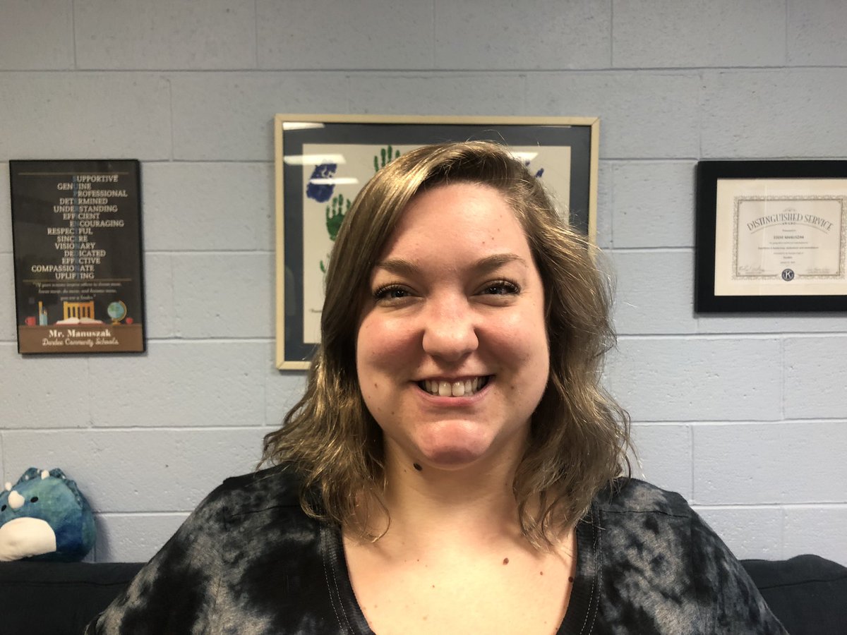 ManuszakEdward's tweet photo. Congrats to Ms. Megan Sinclair! She is DCS May 2022 Staff Member of the Month! We will honor her at our all-district staff luncheon at Noon on Wed., June 8! #rowlikevikings #LovePublicEducation https://t.co/8FSPGpO4vB