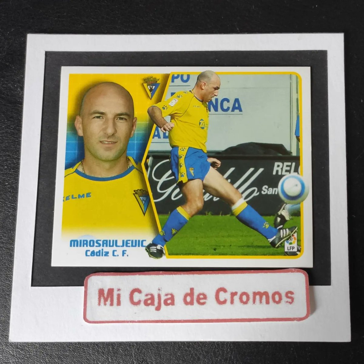CromosMi's tweet photo. Nenad Mirosavljević ( Pozega, Croacia, 4 de septiembre de 1977) jugó dos años en el Cádiz marcando un total de 9 goles. Muy querido por la afición cadista, le apodaron cariñosamente Mortadelo. https://t.co/PxmIQnEIi9