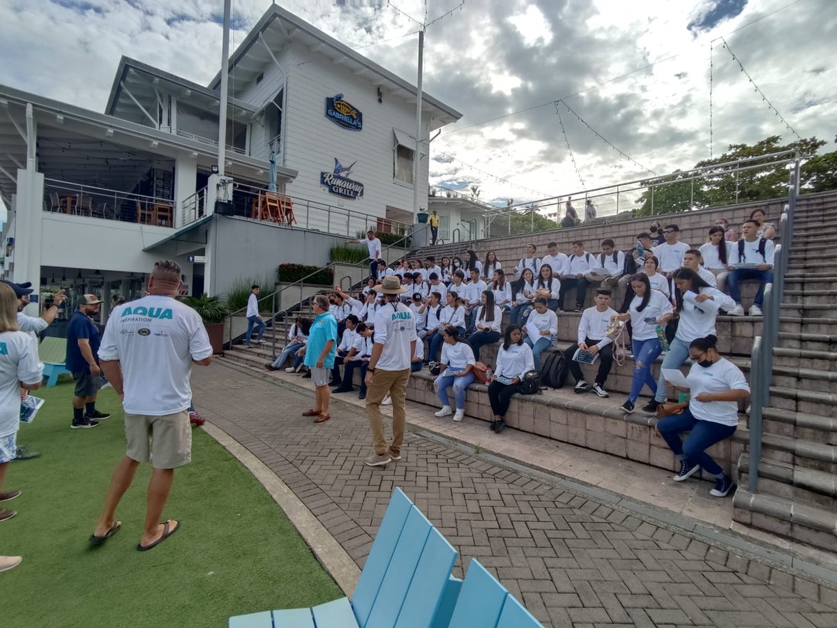 pescaparafuturo's tweet photo. El día sábado como celebración del día mundial de los océanos FECOP participo en colaboración con Marina Pez Vela en ensenar la importancia de la pesca deportiva y de los mares como motor económico del país. https://t.co/7kJSNi79rx https://t.co/HsadvP3xNI