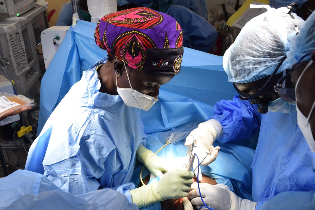 KidsOperating's tweet photo. “Kids used to go on lists till they were old enough for adult tools, but many died from complications during the wait.” 

KidsOR installed 3 ORs at Dr. Kisa's hospital in Mulago in 2019 🇺🇬 

“It made an enormous difference. We have access at all times &amp; perform more operations"🙌 https://t.co/wVRo73YjZb
