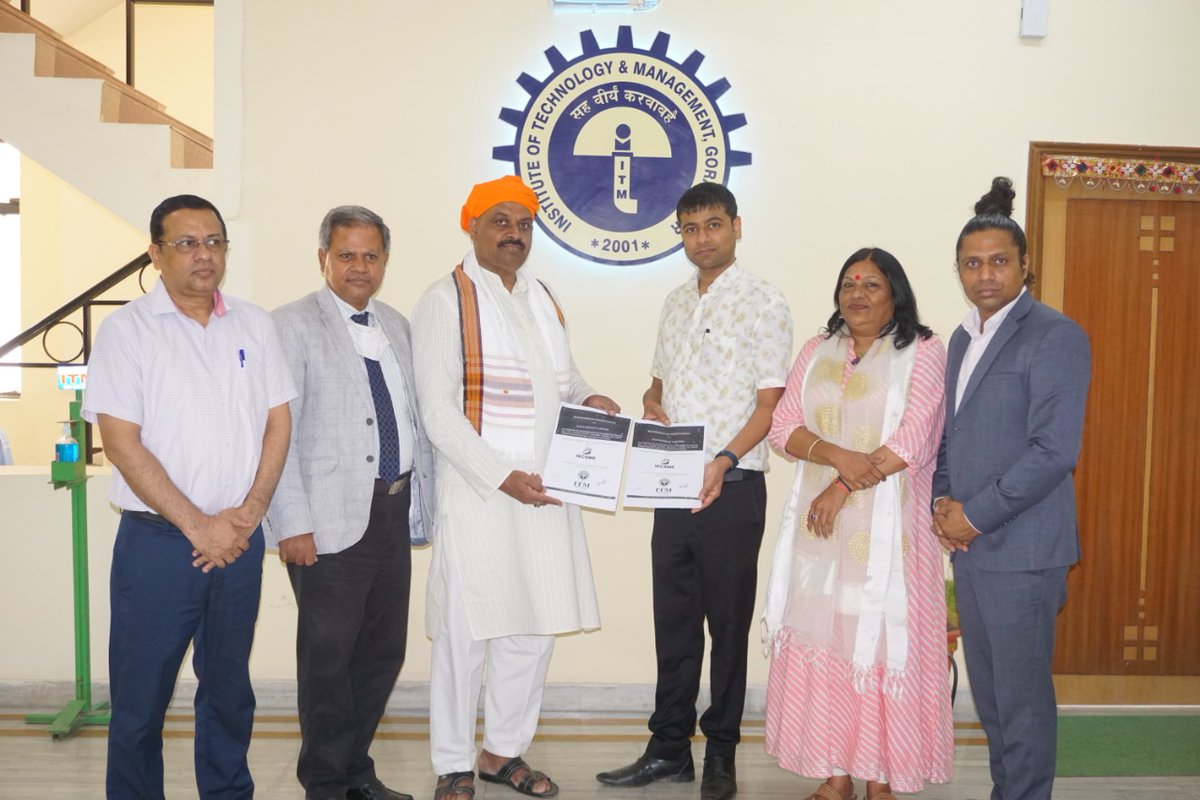 itmgkpofficial's tweet photo. Signed a MoU for creating #IECSME_KamdhenuChair #ManagementPartner at @itmgkpofficial for creating 60,000 Self Employed CEOs' with investment plan of ₹ 100,000 Cr for Rural UP &amp; linking it with Philosophy of #MahayogiGorakhnath

@PMOIndia @CMOfficeUP
@Dm_Gorakhpur @AdgGkr https://t.co/dpx12kf8go