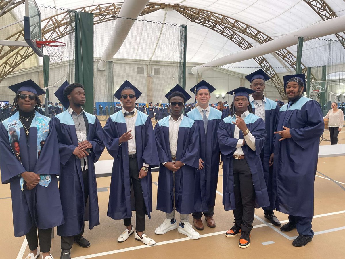 My guys Forever! DBLOCK Certified Members. Proud OG moment. Them boys clean 💫✨
<a href="/biggdawggmomo/">MOHAMED MODI</a> <a href="/MateenIbi17/">Mateen Ibirogba</a> <a href="/Ty9Edwards/">Tyree Edwards</a> <a href="/Charles4x_/">Charles</a> @LulJohn28 <a href="/MateenIbi17/">Mateen Ibirogba</a> 
<a href="/_AidanMcCloskey/">Aidan McCloskey</a> No Twitter J-Fif, Jop