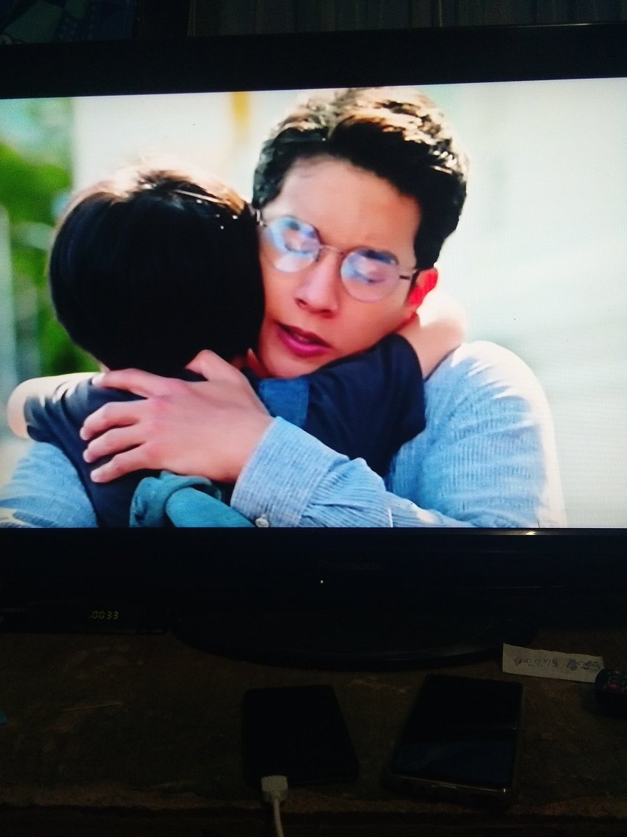 Saisawat4's tweet image. ช่างอบอุ่นเหลือเกินๆๆๆๆ ลูกน้องลูกพี่อยู่นี่ๆๆๆ ❤ #รตีลวงep9