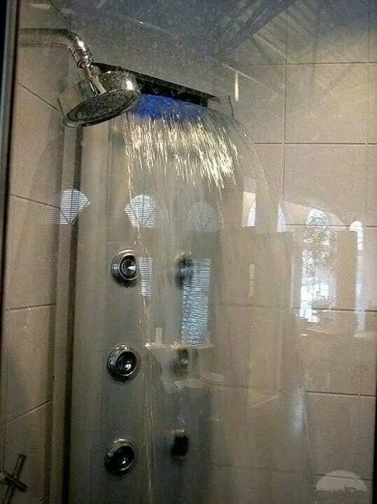 Feryi2003's tweet photo. Metas: tener una ducha así https://t.co/JJb1eMeEMd
