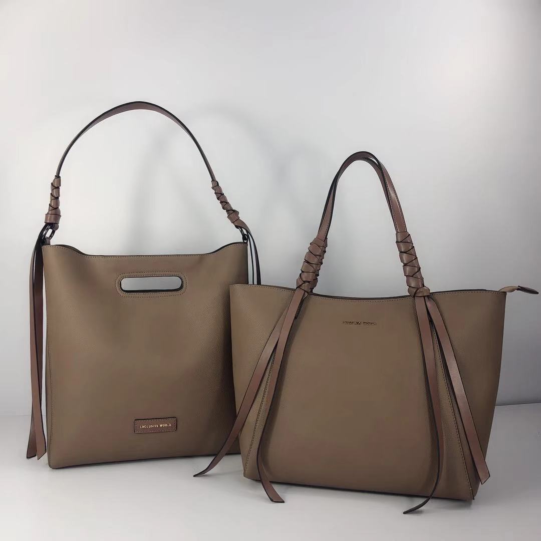 linda_lei0928's tweet photo. #inclusiveworld #fashiondesign bags #Large Black New Fashion Luxury Woman Shoulder Ladies Tote Hand Bags # PU leather #fashion #luxury #PVC leather #handbags # Manufacturer #bags production #fashion design #IWBAGS https://t.co/qnFw8zAbI7