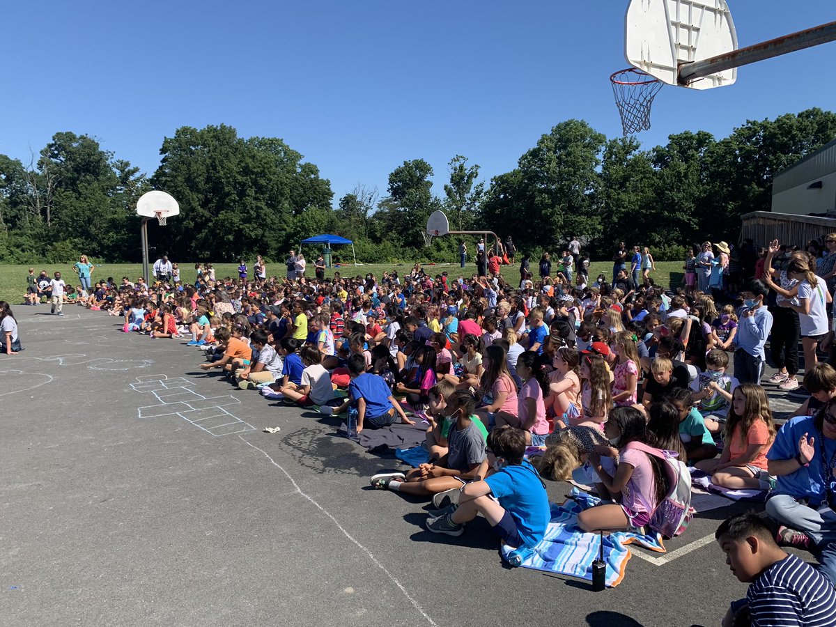 Principal_Duffy's tweet photo. Started 6th Grade Day off with our annual Staff versus Student Volleyball game. Go Panthers! @bushhilles @HannahFCollins @FCPSR3 https://t.co/E4jwLlmT1l