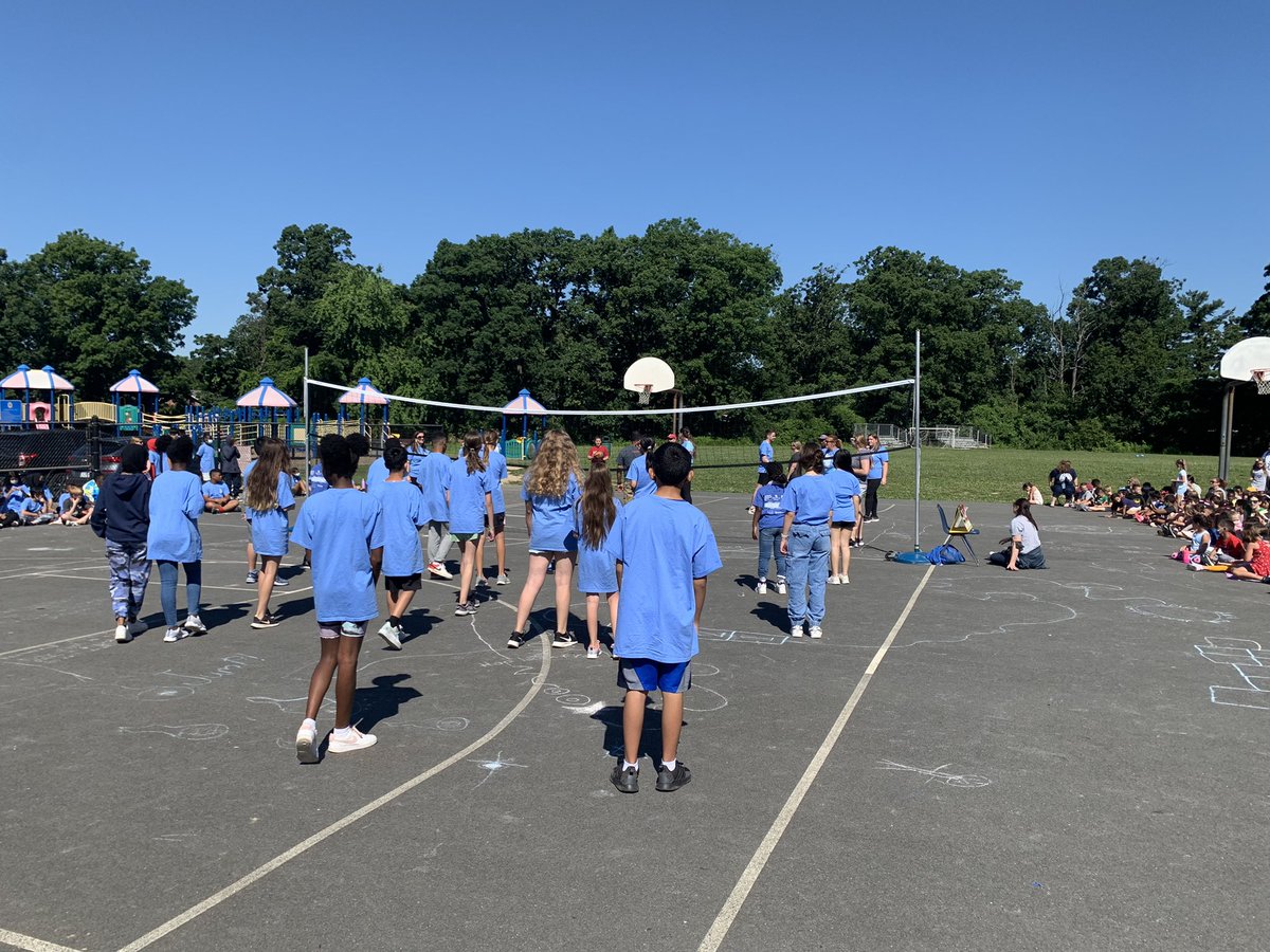 Started 6th Grade Day off with our annual Staff versus Student Volleyball game. Go Panthers! <a href="/bushhilles/">Bush Hill Elementary School</a> <a href="/HannahFCollins/">Hannah Collins</a> <a href="/FCPSR3/">FCPS Region 3</a>