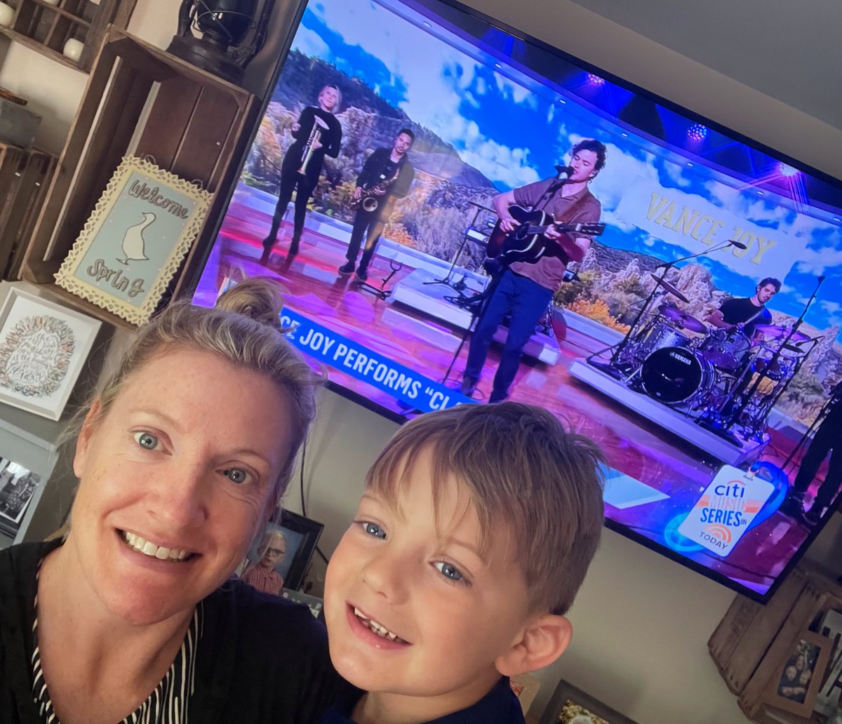 Shannon Walker tweet media