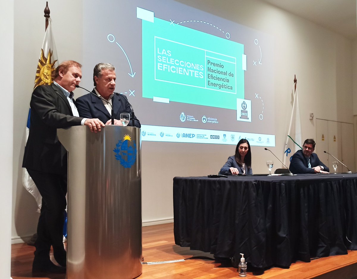 MIEM_Uruguay's tweet photo. El MIEM lanza la edición 2022 del Premio Nacional de #EficienciaEnergética, que reconoce los esfuerzos y logros alcanzados en el ahorro y uso eficiente de la energía en diferentes sectores. Participa @FitzgeraldCP78. Los maestros de ceremonia son @Falvezoficial y @JorgeFSere. https://t.co/wqZvA7Ge6J