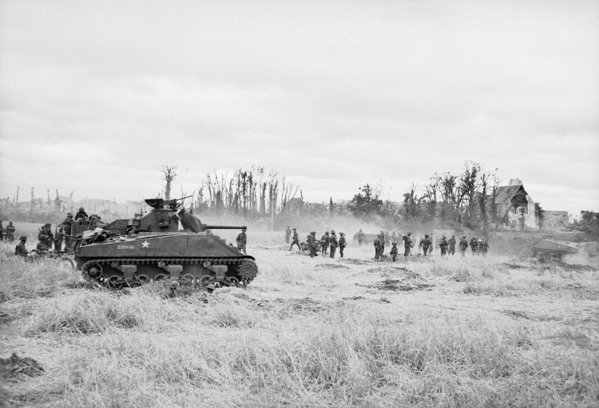 adam_tooze's tweet photo. Today we commemorate and celebrate the anniversary of the D-Day landing. But the historiography of the Normandy campaign is dominated by the sluggish advance that followed. Chartbook #126 on Blitzkrieg manqué or a new kind of warfare. 
https://t.co/DFfWS4D4fj https://t.co/gBAoChPKpA