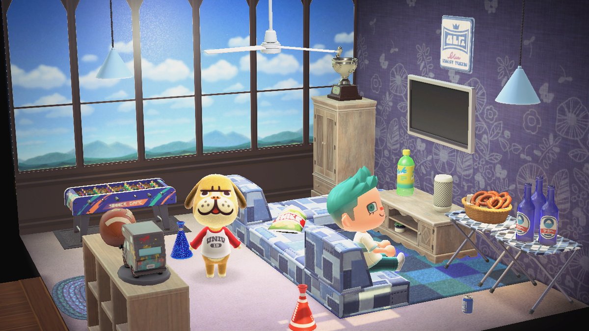 Pugagascar's tweet image. #ACNH

I love when villagers wear my designs :3

Also, Sherb's and Mac's cute houses.