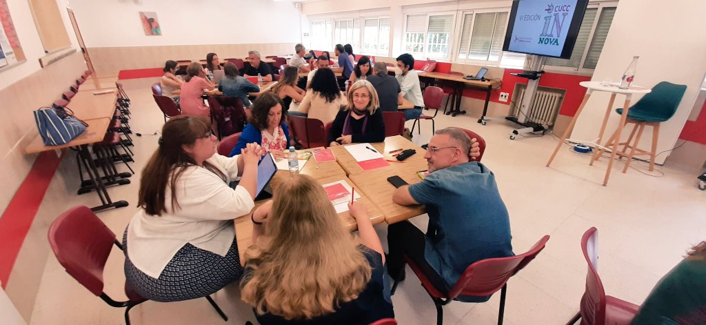 cucc_educacion's tweet photo. ¡Arranca el VI #CUCCinnova! Una jornada de reflexión de los docentes del #CUCC para conocer y mejorar la propuesta educativa, con el foco puesto en lo vivido en estos dos años de #pandemia. Nos acompaña @azeroloduran para ayudarnos a reflexionar sobre esta y otras cuestiones. https://t.co/6Y6Lnh28rb