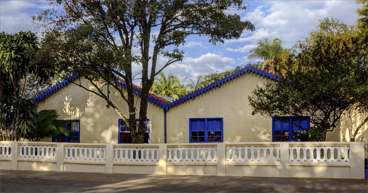 icomdemhist's tweet photo. We love a good #FollowFriday! Today we recomend another #Demhist member, beautiful @casadeportinari at Sao Paulo, Brazil.
Learn more here!👉https://t.co/p4G2U9TS7V
@IcomOfficiel https://t.co/Qcv0HKm5FZ