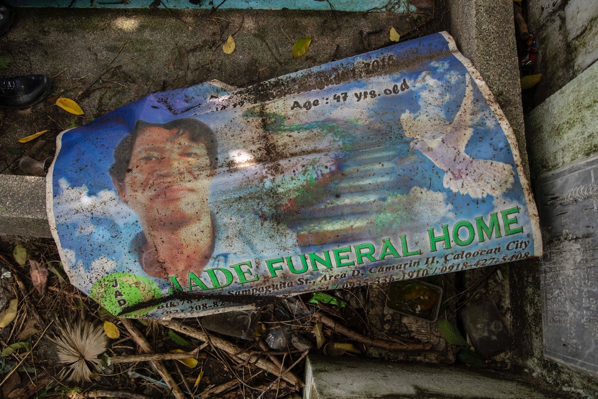 eloisaalopez's tweet photo. Nearly six years later, Aurora is still haunted by this decision. In August 2021, when Thelmo's grave lease expired, she sought help from Catholic priest Flavie Villanueva to have Thelmo's remains exhumed. She agreed to have them examined by forensic pathologist Raquel Fortun. https://t.co/5UOGYp8DT4