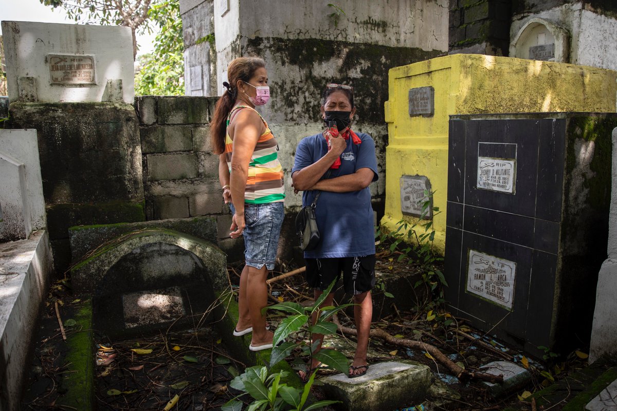 eloisaalopez's tweet photo. Nearly six years later, Aurora is still haunted by this decision. In August 2021, when Thelmo's grave lease expired, she sought help from Catholic priest Flavie Villanueva to have Thelmo's remains exhumed. She agreed to have them examined by forensic pathologist Raquel Fortun. https://t.co/5UOGYp8DT4