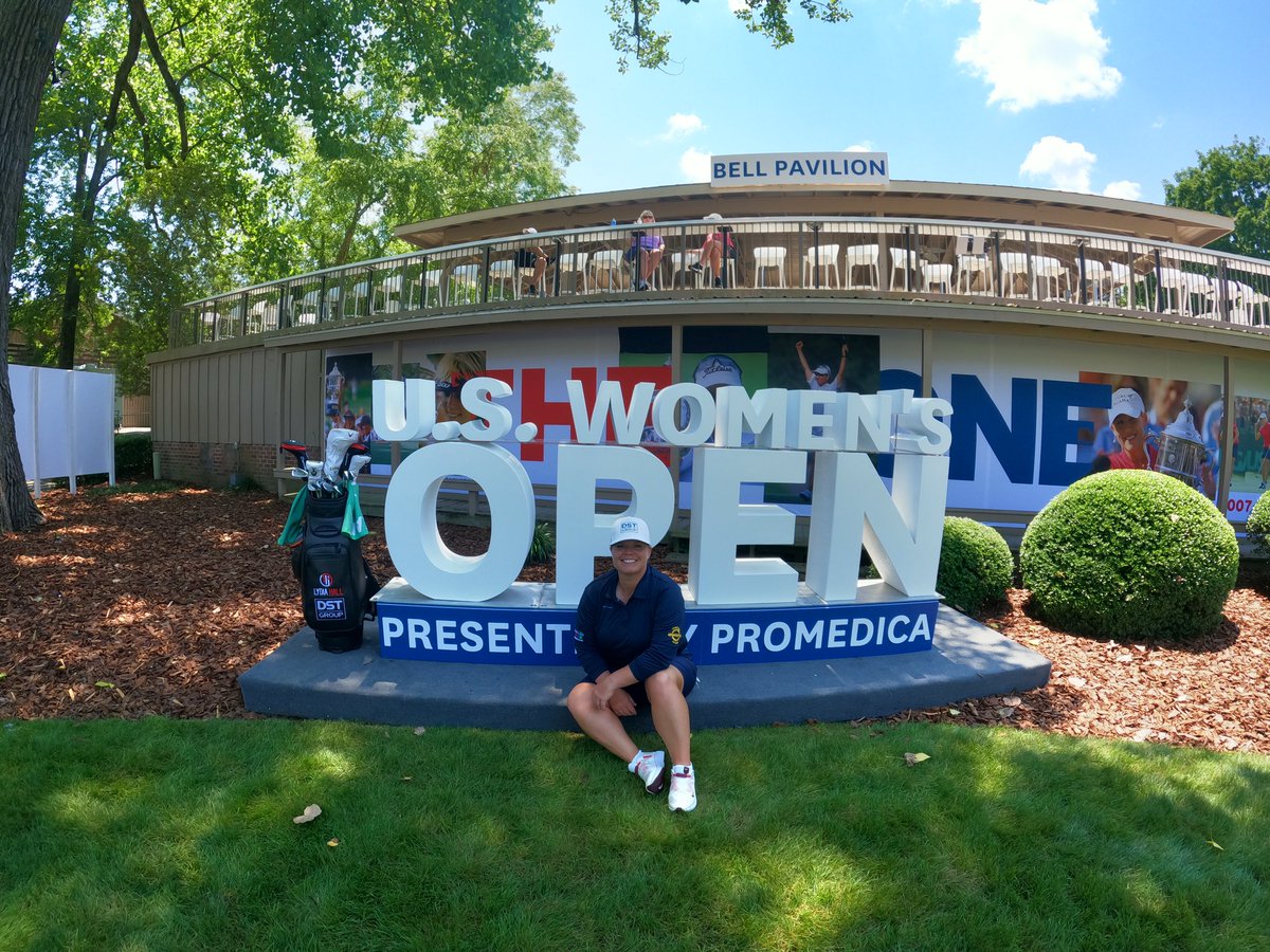 Lydia Hall tweet media