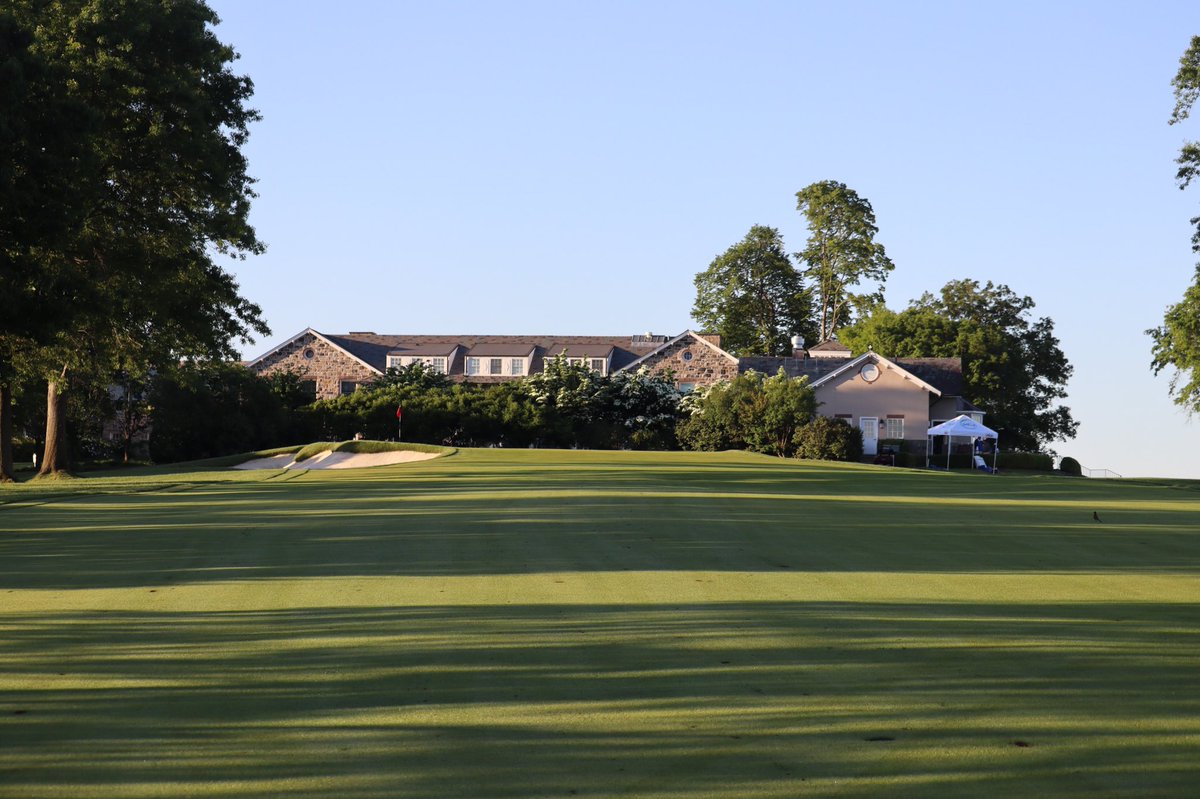 MGA1897's tweet photo. Good morning from Old Oaks & Century in Purchase, NY for #USOpen Final Qualifying!
92 players are vying for 5 spots at The Country Club! #FromManyOne
Live From Coverage: https://t.co/3Na8rMancw https://t.co/vCyx0rt46b