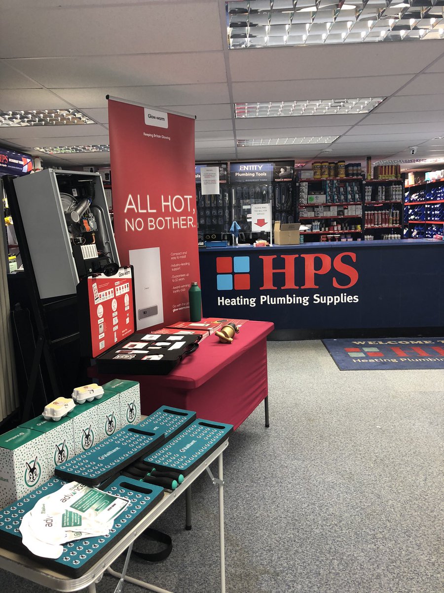 CharVaillant's tweet photo. Pizza Lunch at @hpsmaidenhead1 #vaillant #domesticboilers https://t.co/OrYps7WQFv