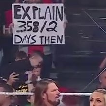 Maffewgregg's tweet image. sign during AEW Rampage 16th April:
KINGDOM HEARTS IS NOT THAT COMPLICATED

sign during WWE Hell In A Cell 2022:
EXPLAIN 358/2 DAYS THEN
