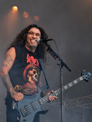 Happy Birthday Tom Araya!
(June 6, 1961) 