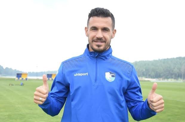 Bir dönem Samsunspor’umuzda kiralık olarak oynayan Erzurumspor’un başarılı sol bek oyuncusu Mücahit Albayrak ile çok ciddi şekilde görüşüyoruz. Transfer bitti diyebiliriz not edin. Yine iyi bir hamle ligin belkide en iyi sol beki.😉✅👌 #Samsun #Samsunspor