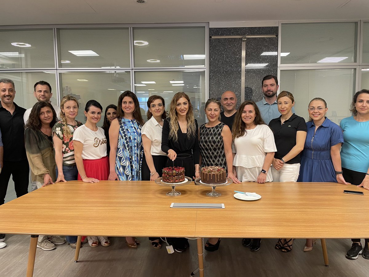 ozgeeasln's tweet photo. Çok çalıştık, çok emek verdik. Bölüm başkanlarımız başta olmak üzere tüm öğretmenlerimizi, yöneticilerimizi kutluyoruz👏👏👏 İyi ki varsınız ❤️💙  #lgs2022 Hep birlikte nicelerine 🙏 https://t.co/OqVpDXRxtr